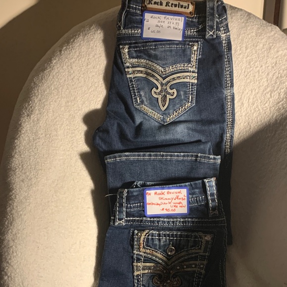 Rock Revival Women's Dark Blue Jeans with Embroidered Pockets - Picture 2 of 7